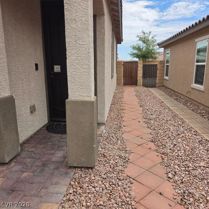 8852 Quarterhorse, Las Vegas, NV 89148