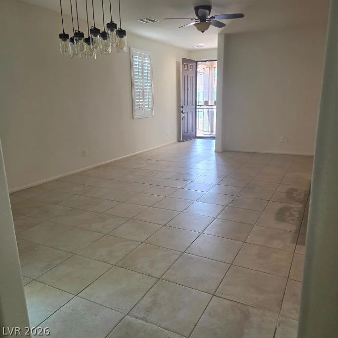 8852 Quarterhorse, Las Vegas, NV 89148