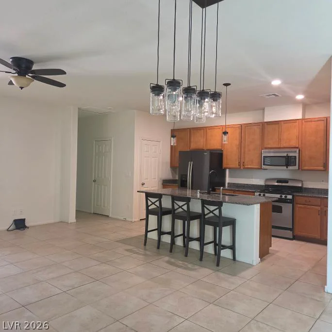 8852 Quarterhorse, Las Vegas, NV 89148