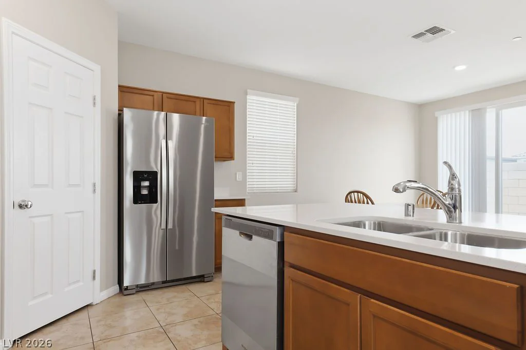 6812 Vacarez, Las Vegas, NV 89149