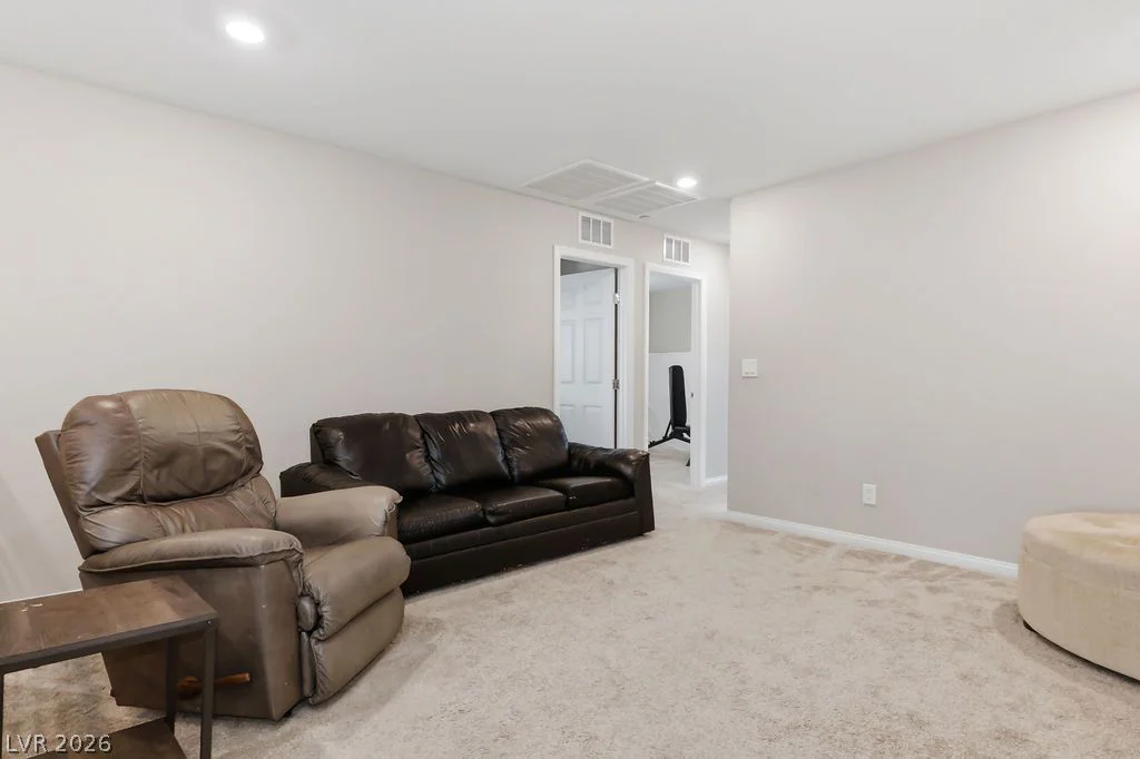 6812 Vacarez, Las Vegas, NV 89149