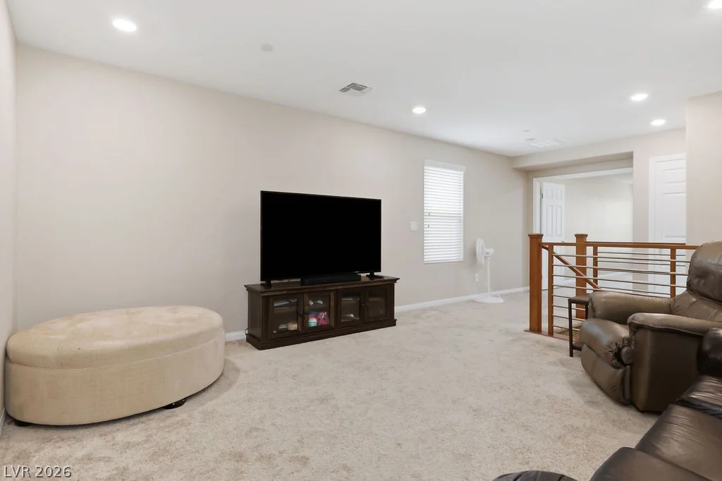 6812 Vacarez, Las Vegas, NV 89149