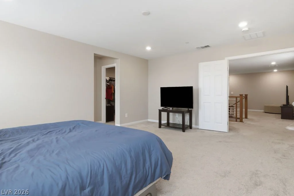 6812 Vacarez, Las Vegas, NV 89149