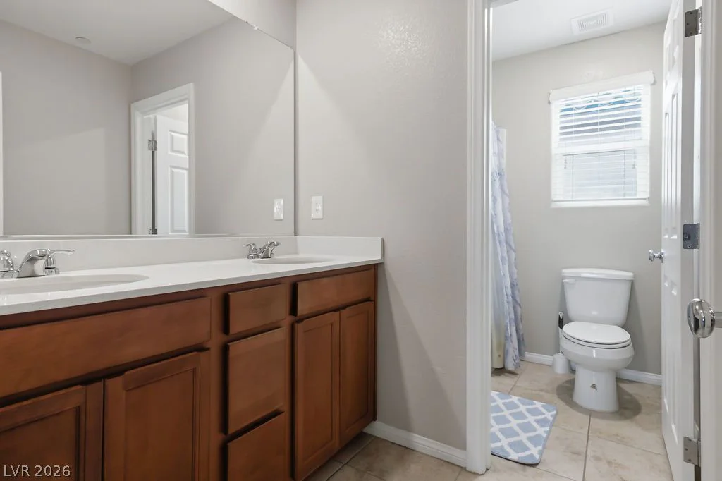 6812 Vacarez, Las Vegas, NV 89149