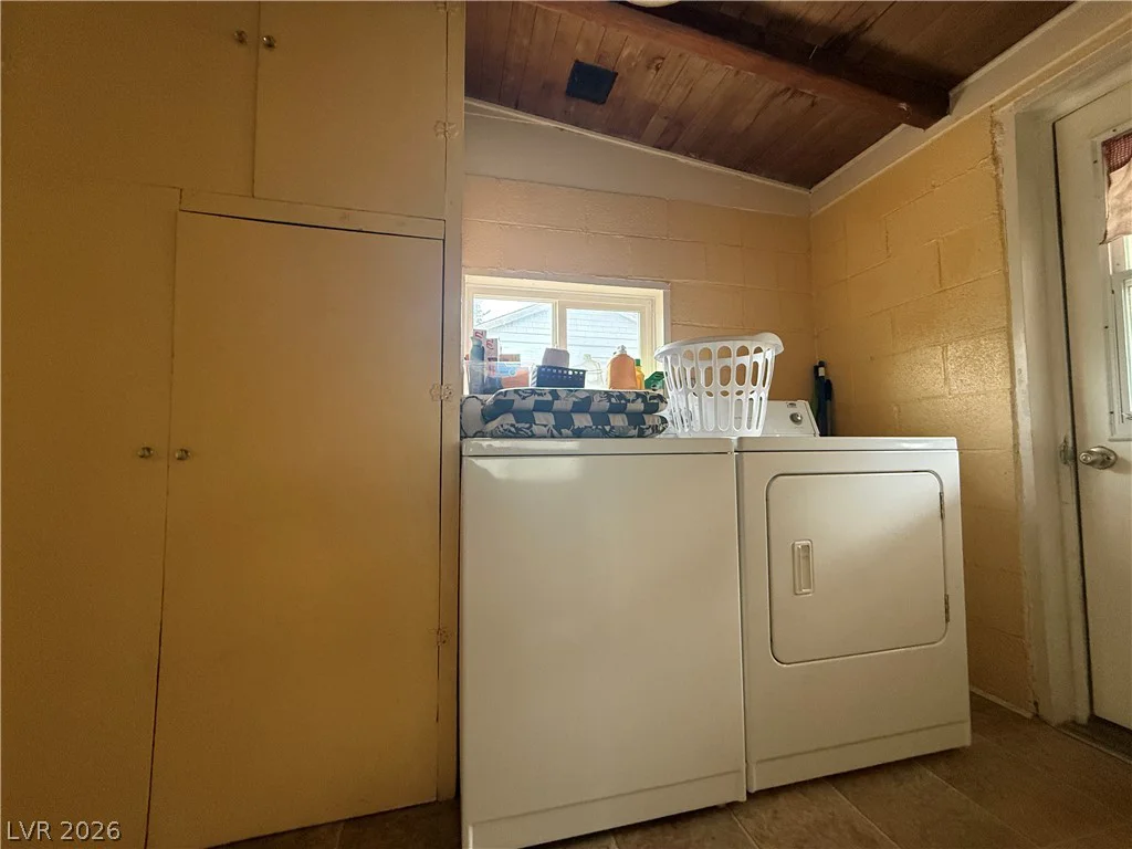 825 Canyon Street, Ely, NV 89301