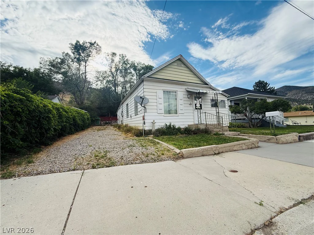 825 Canyon Street, Ely, NV 89301