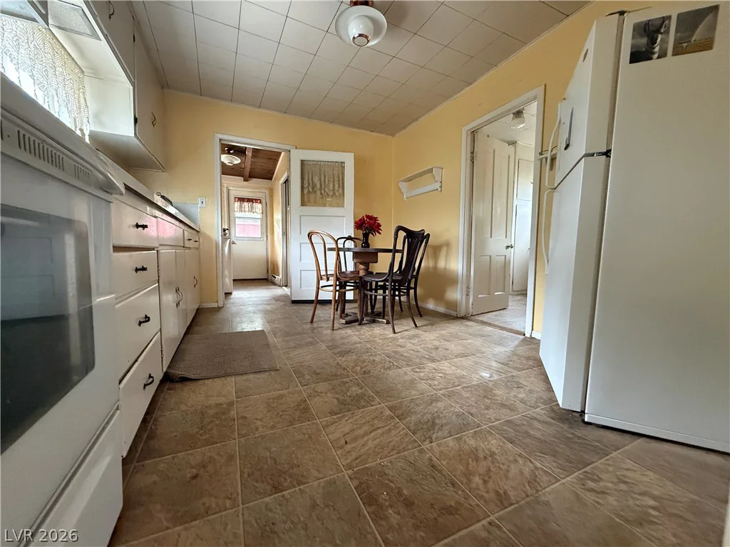 825 Canyon Street, Ely, NV 89301