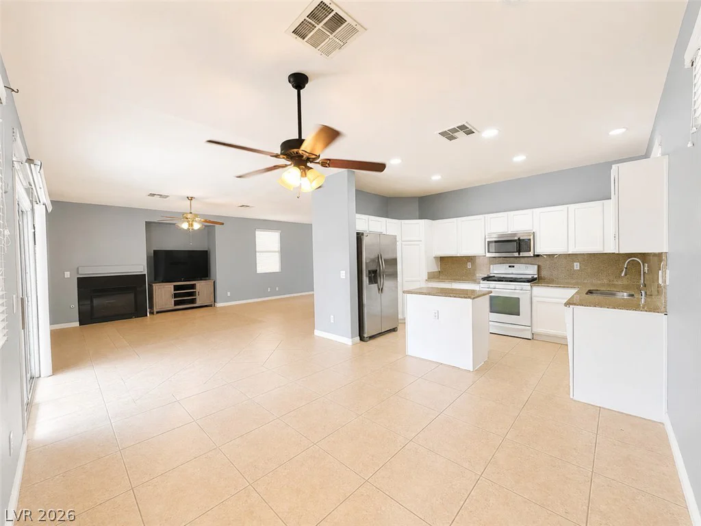 3980 Irvin, Las Vegas, NV 89141