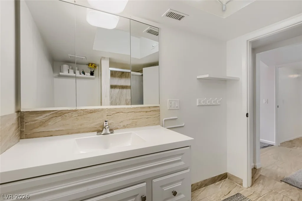 3827 Cavalry, Las Vegas, NV 89121