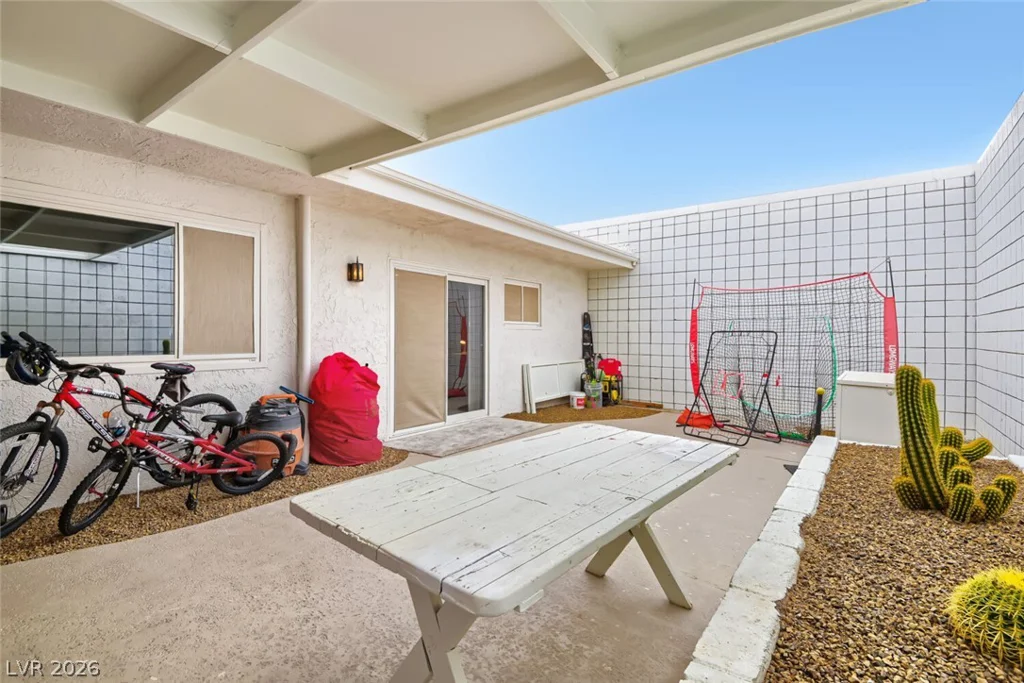 3827 Cavalry, Las Vegas, NV 89121