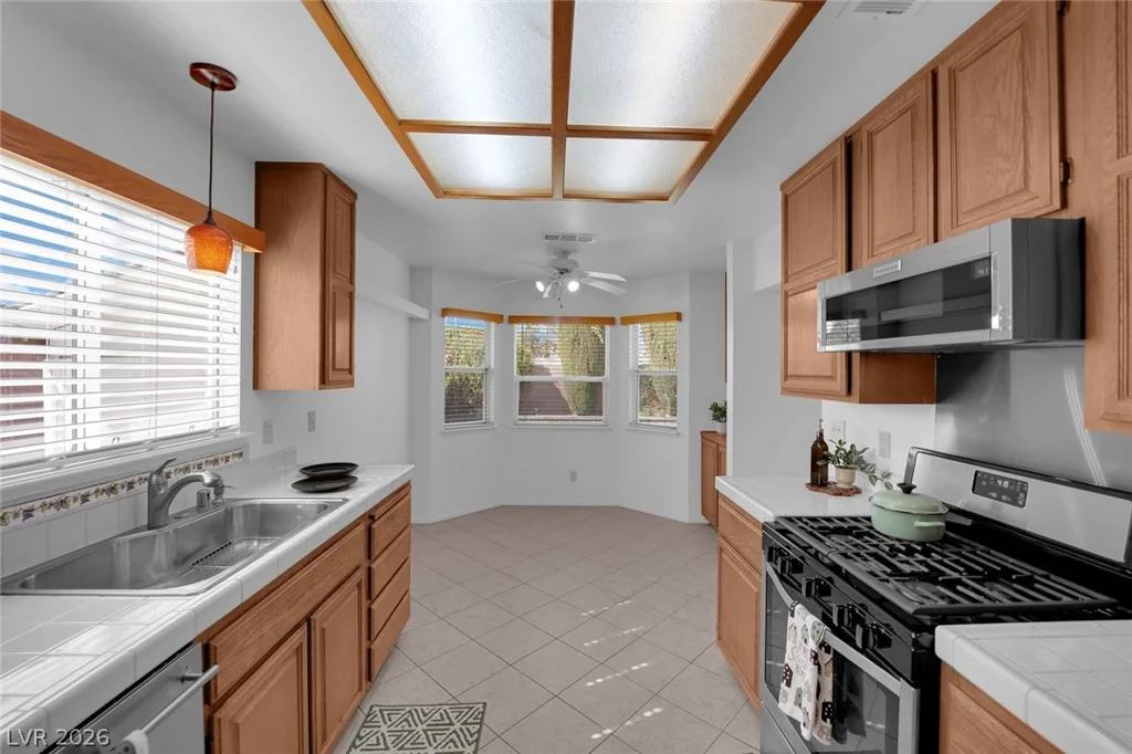 1816 Escondido, Henderson, NV 89074