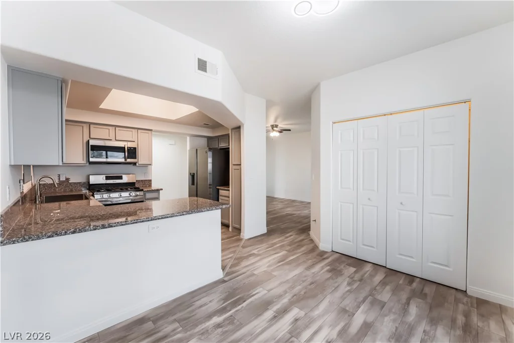 8432 Running Deer, Las Vegas, NV 89145