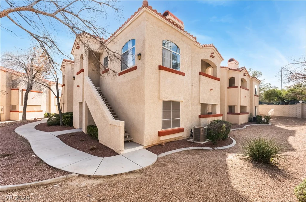 8432 Running Deer, Las Vegas, NV 89145