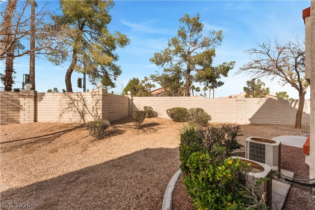 8432 Running Deer, Las Vegas, NV 89145