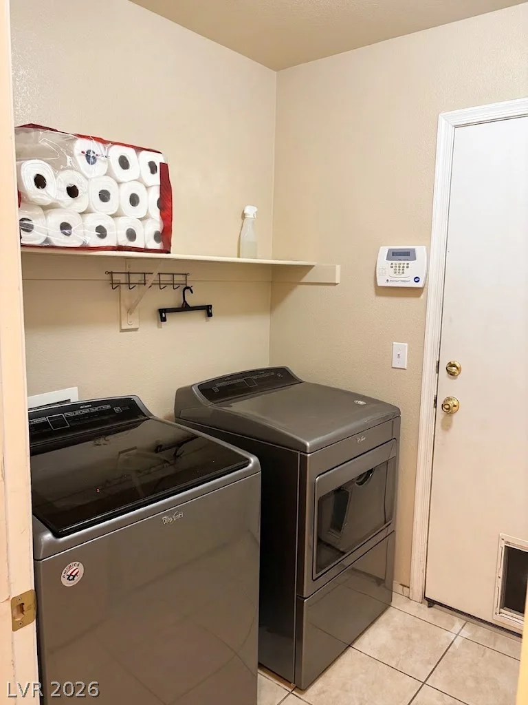 2112 Panther, North Las Vegas, NV 89031