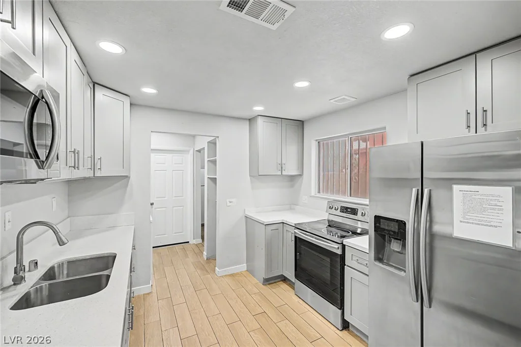 4000 Fortune, Las Vegas, NV 89107
