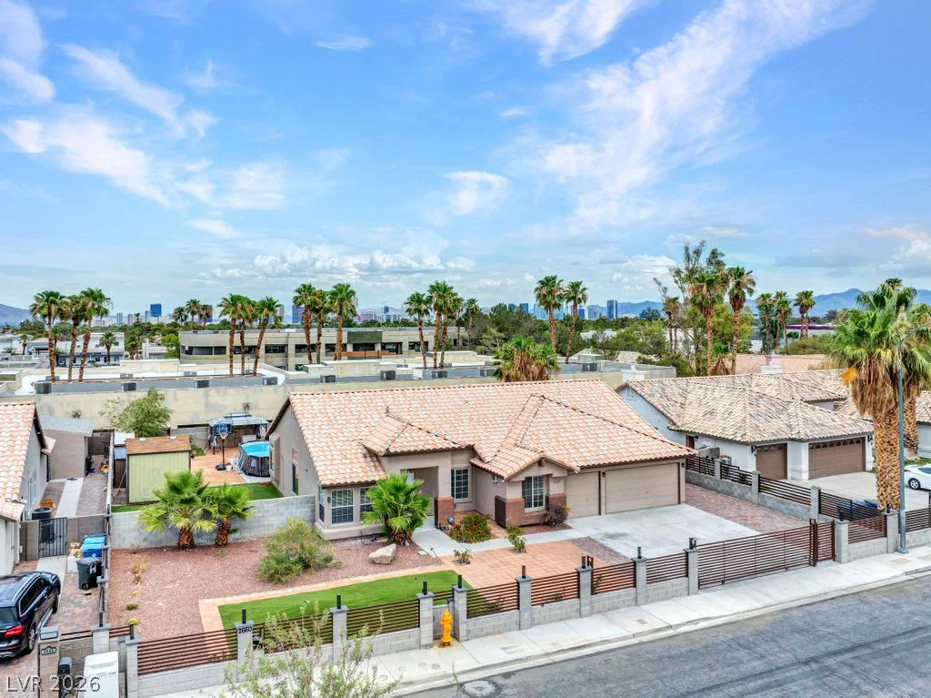2660 Rosanna, Las Vegas, NV 89117