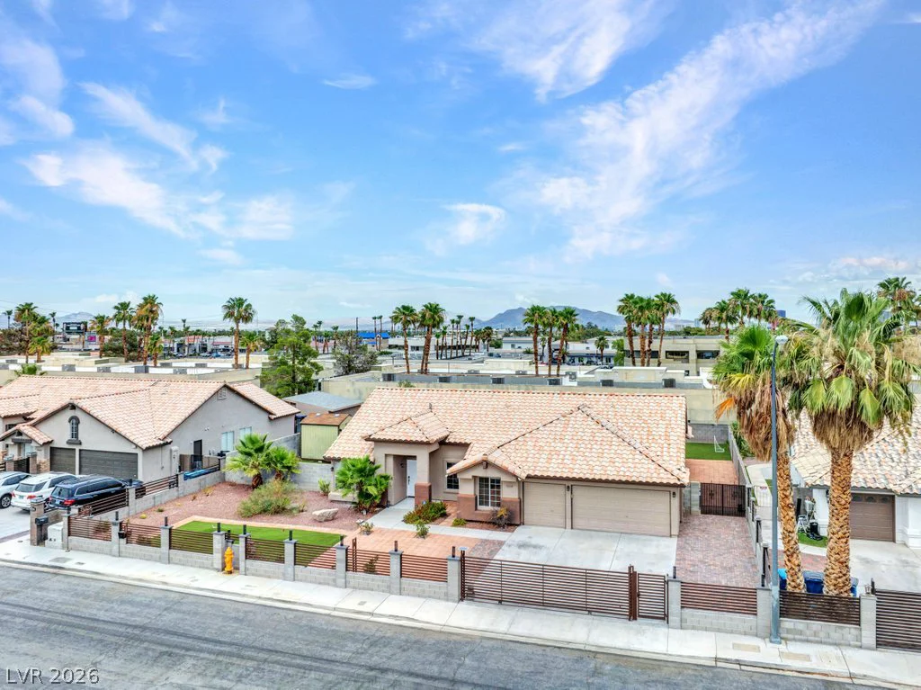 2660 Rosanna, Las Vegas, NV 89117