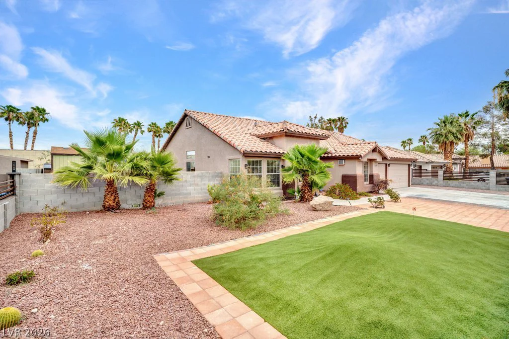 2660 Rosanna, Las Vegas, NV 89117
