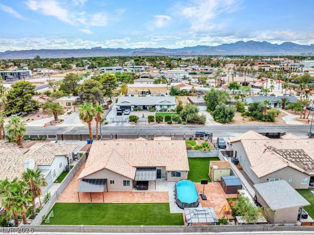 2660 Rosanna, Las Vegas, NV 89117