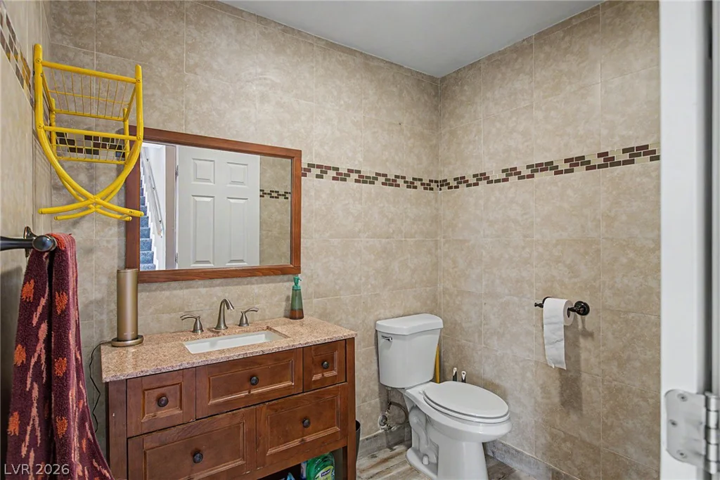 6912 Vivian, Las Vegas, NV 89145