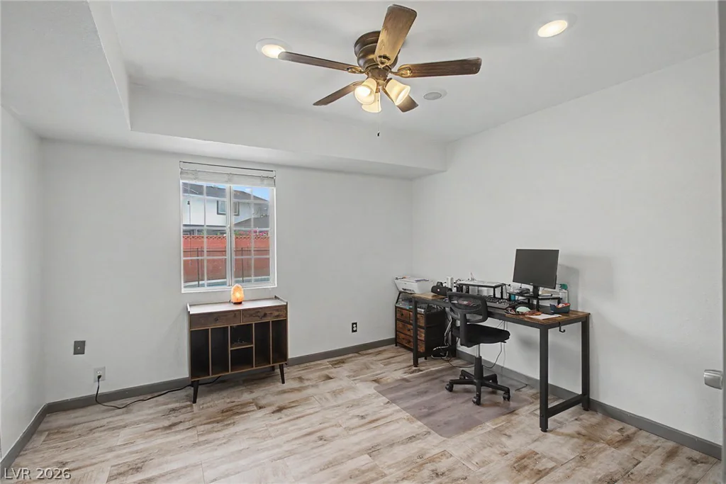 6912 Vivian, Las Vegas, NV 89145