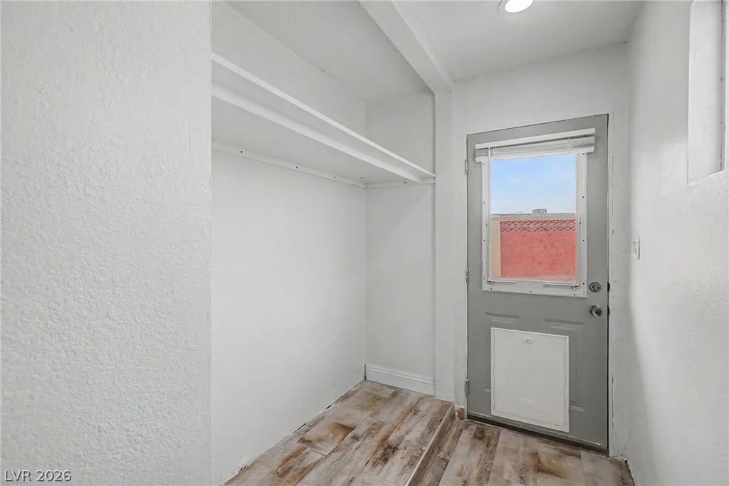 6912 Vivian, Las Vegas, NV 89145