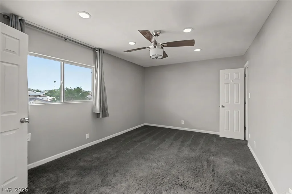 6912 Vivian, Las Vegas, NV 89145