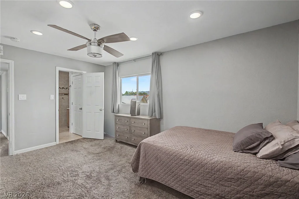 6912 Vivian, Las Vegas, NV 89145