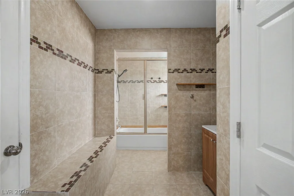 6912 Vivian, Las Vegas, NV 89145