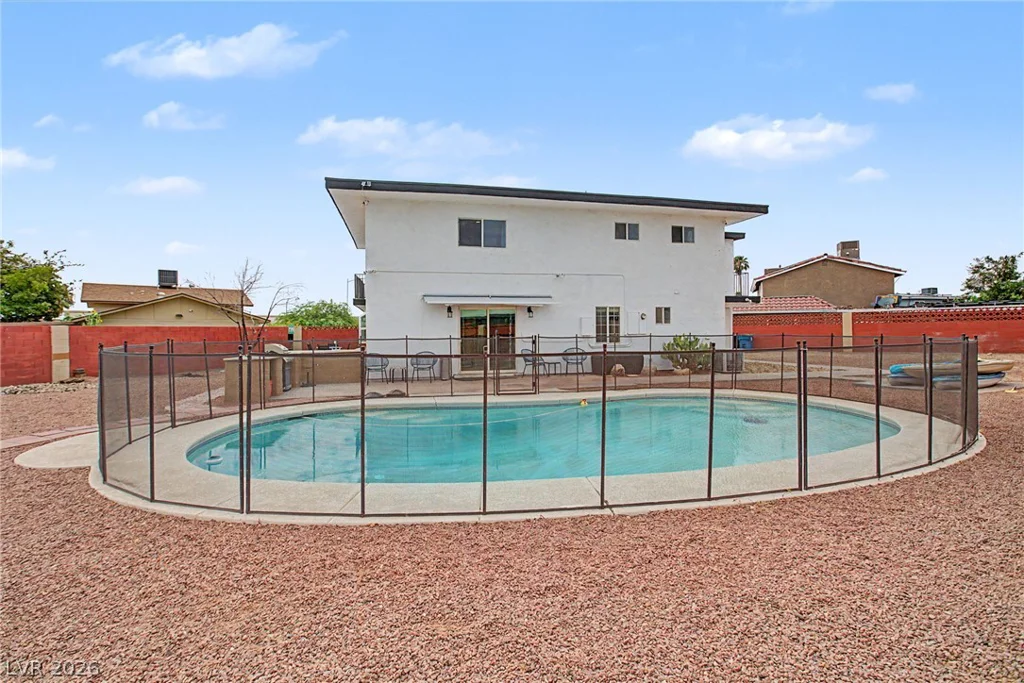 6912 Vivian, Las Vegas, NV 89145