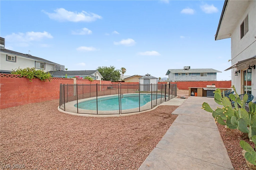 6912 Vivian, Las Vegas, NV 89145