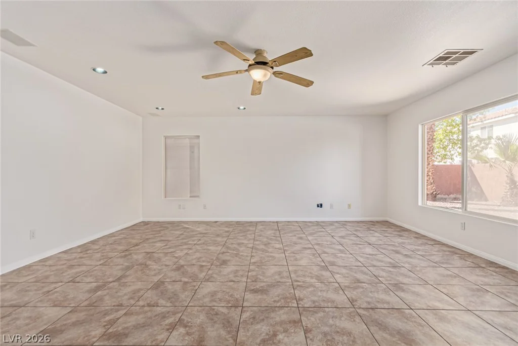 1066 Aspen Valley, Las Vegas, NV 89123