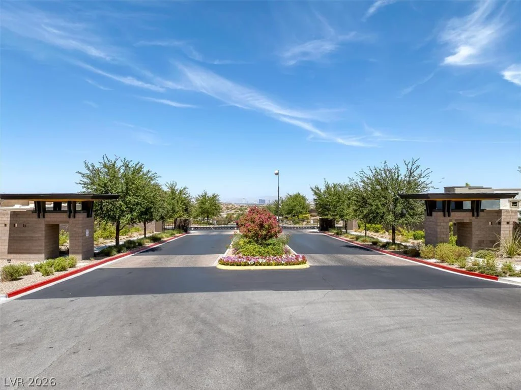 6128 Willow Rock, Las Vegas, NV 89135