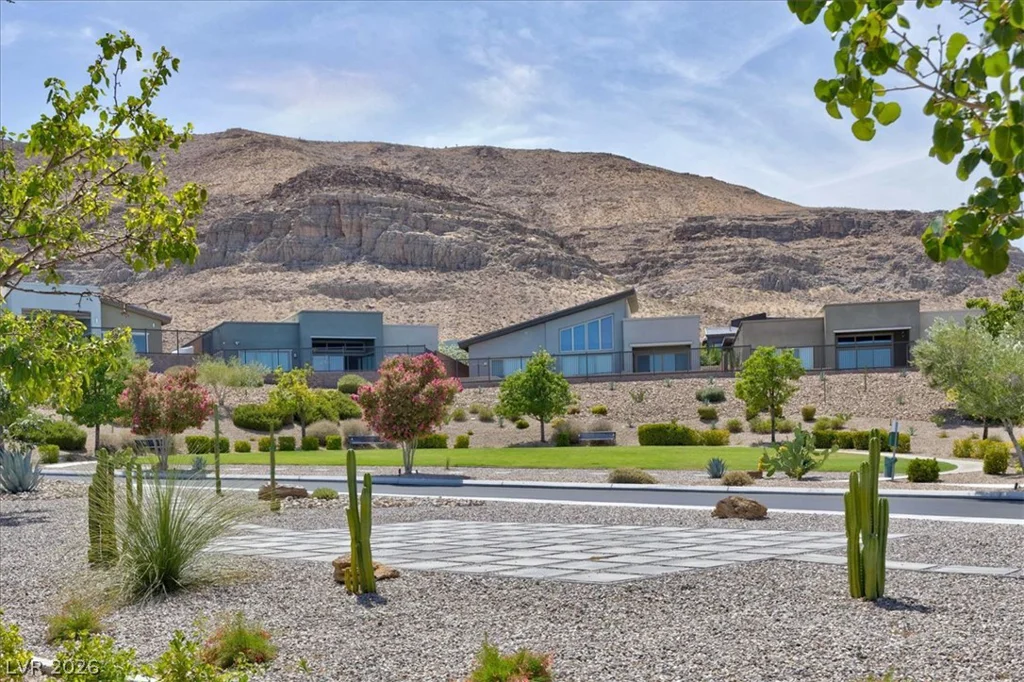 6128 Willow Rock, Las Vegas, NV 89135