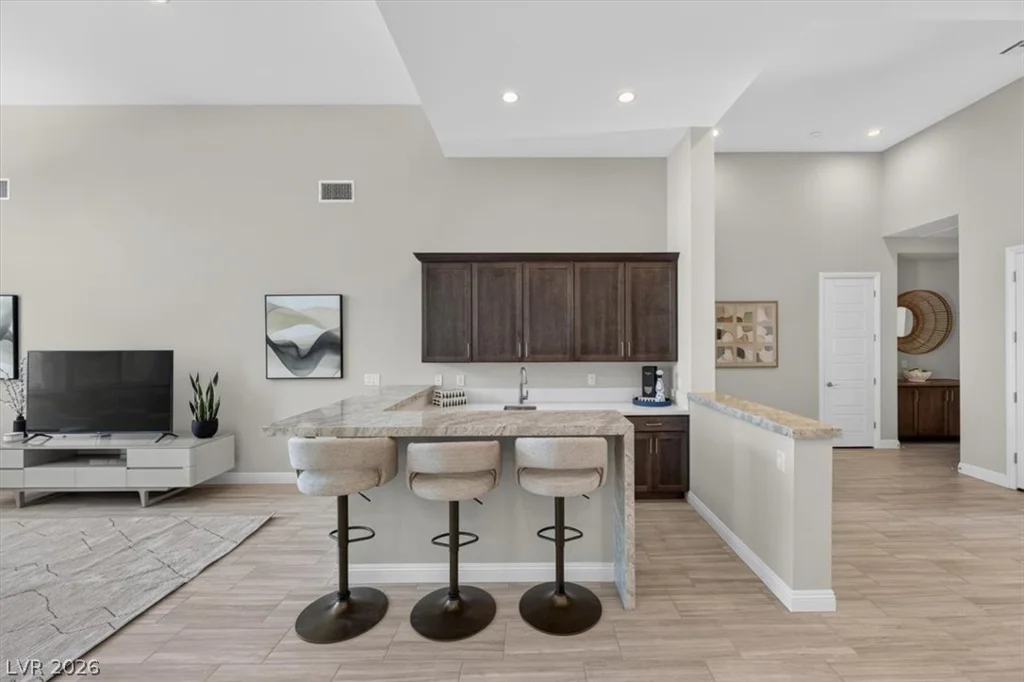 6128 Willow Rock, Las Vegas, NV 89135