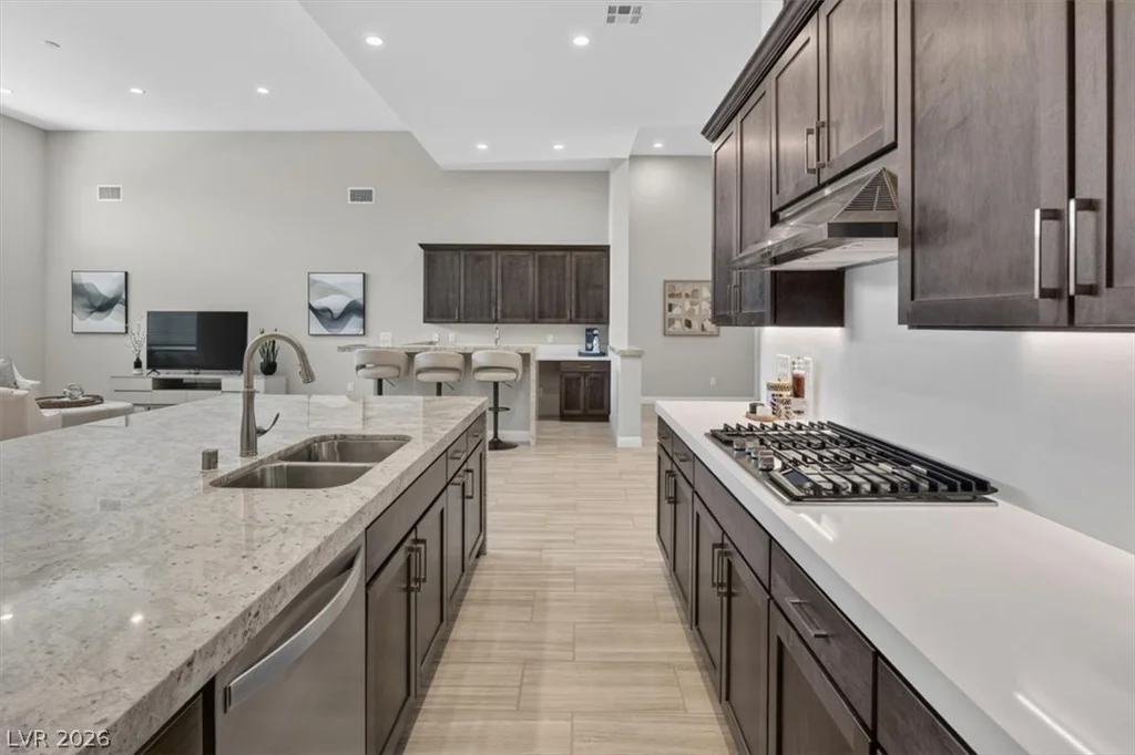 6128 Willow Rock, Las Vegas, NV 89135