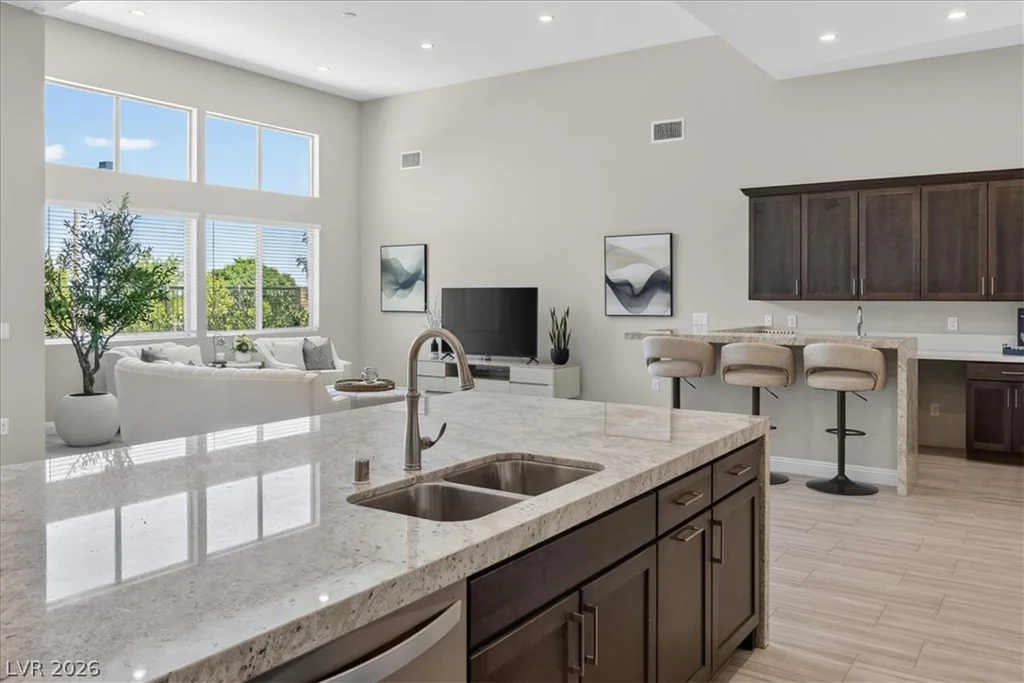 6128 Willow Rock, Las Vegas, NV 89135