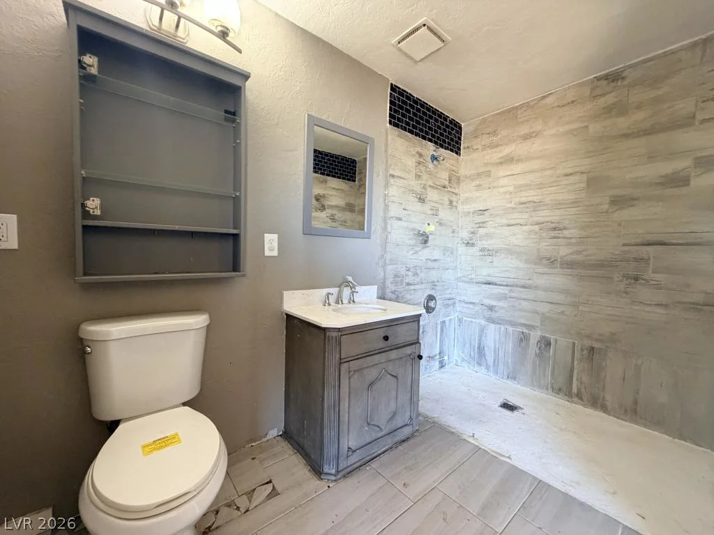 1021 China, Pahrump, NV 89048