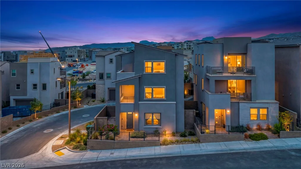11573 Hawking, Las Vegas, NV 89138