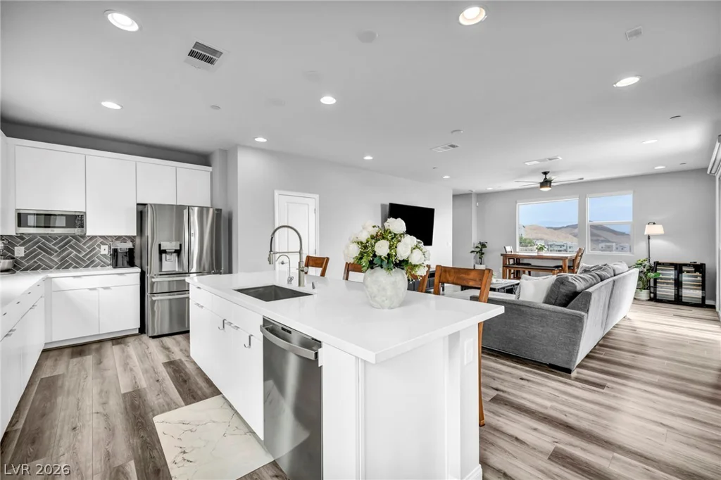 11573 Hawking, Las Vegas, NV 89138