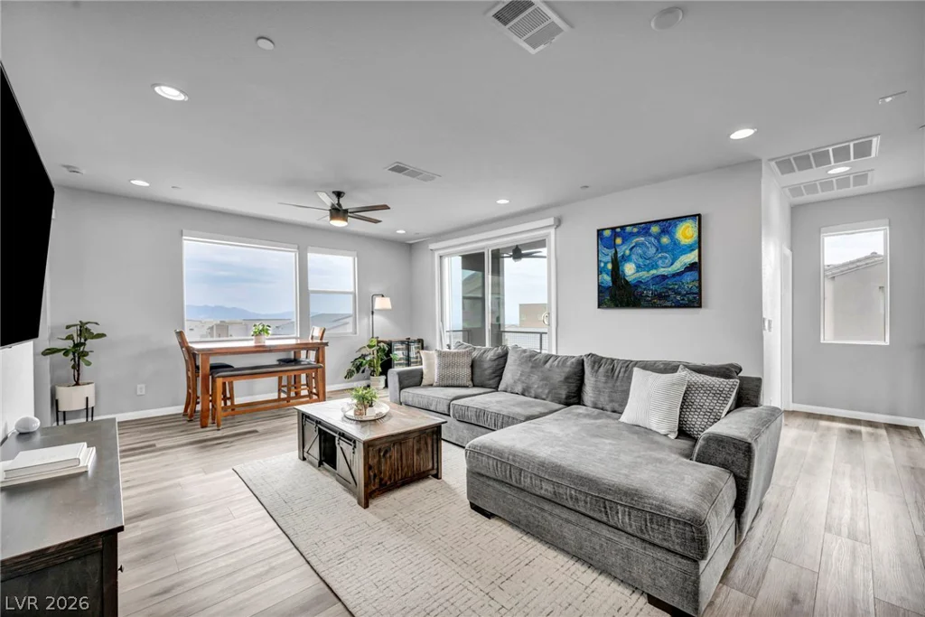 11573 Hawking, Las Vegas, NV 89138