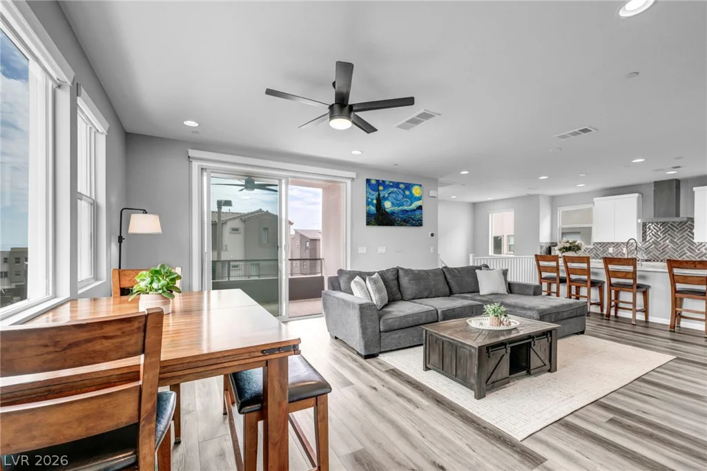 11573 Hawking, Las Vegas, NV 89138