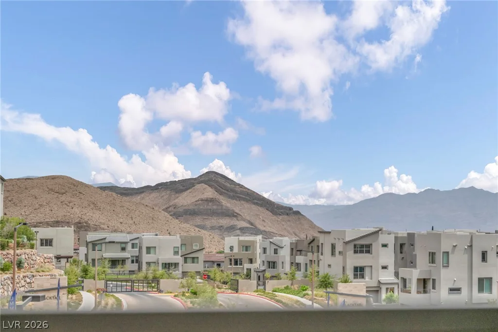11573 Hawking, Las Vegas, NV 89138