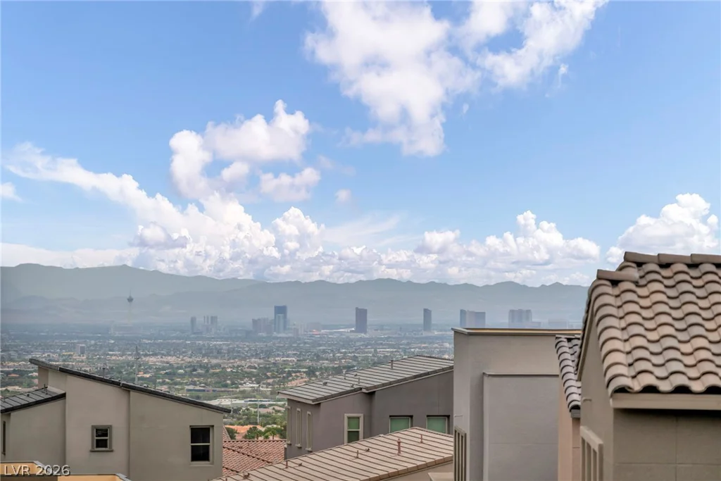 11573 Hawking, Las Vegas, NV 89138
