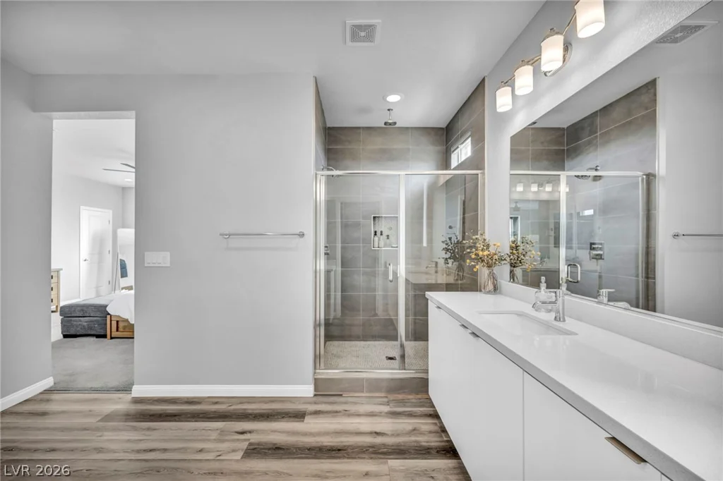 11573 Hawking, Las Vegas, NV 89138