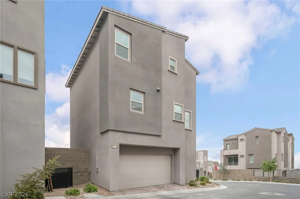11573 Hawking, Las Vegas, NV 89138