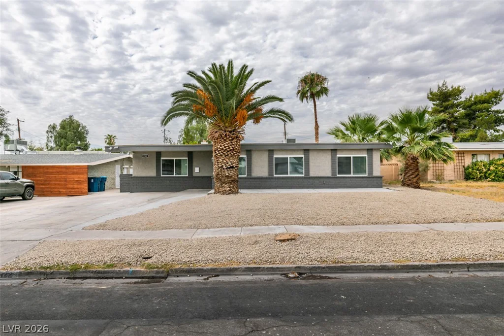 1922 Houston, Las Vegas, NV 89104