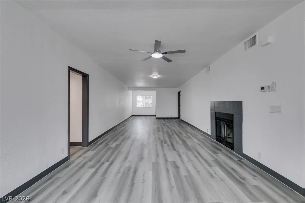 1922 Houston, Las Vegas, NV 89104