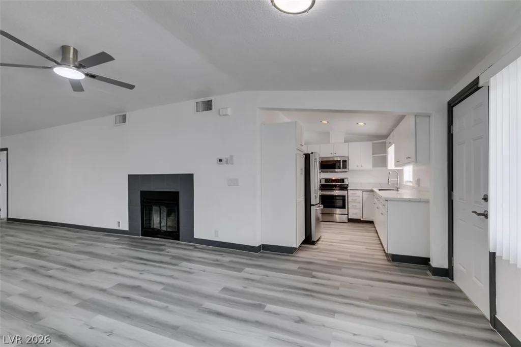 1922 Houston, Las Vegas, NV 89104